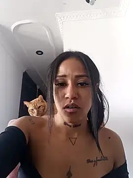 Snapshot of devi_black13_ chatting on January 29, 2025, 7:53 pm devi black13 online show from January 29, 2025, 7:53 pm