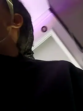 Snapshot of devi_black13_ chatting on December 10, 2024, 3:41 am devi black13 online show from December 10, 2024, 3:41 am