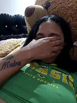 Snapshot of devi_black13_ chatting on December 28, 2024, 2:01 am devi black13 online show from December 28, 2024, 2:01 am