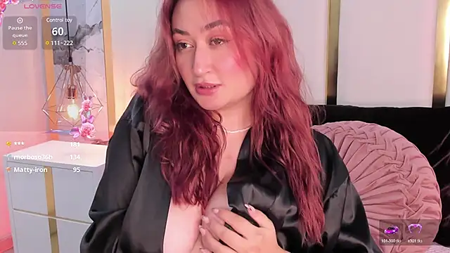 SalommeFlores online show from March 12, 2025, 6:18 am