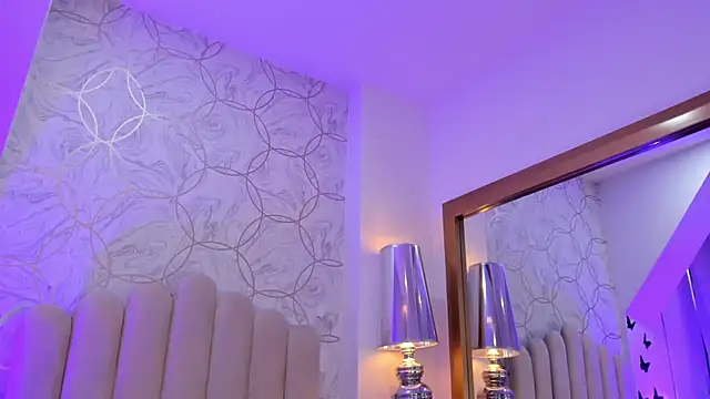 Foxy200   online show from February 26, 2026, 8:09 pm