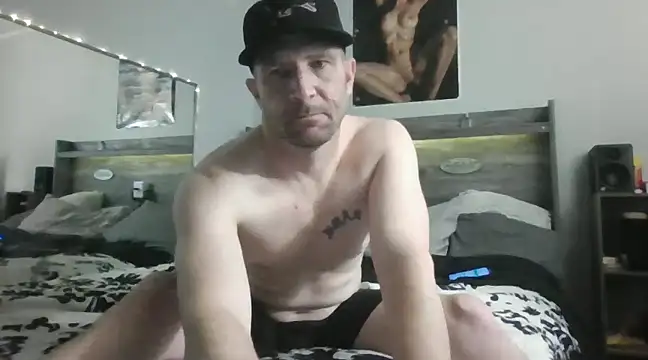 Snapshot of Edward_LongCock chatting on January 12, 2025, 2:45 am Edward LongCock online show from January 12, 2025, 2:45 am