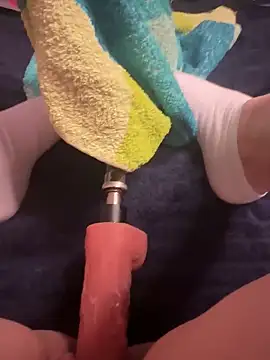 Snapshot of luisa1 chatting on February 6, 2026, 7:43 pm luisa1 online show from February 6, 2026, 7:43 pm