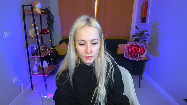 Bunny  of love online show from March 7, 2025, 1:40 pm