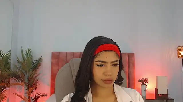 violeta leon online show from March 5, 2026, 3:25 am