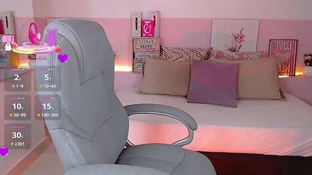 Snapshot of violeta_leon chatting on March 8, 2025, 6:43 am violeta leon online show from March 8, 2025, 6:43 am