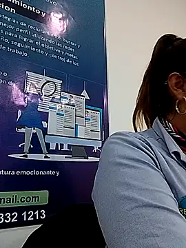 Snapshot of Katalina_S3xy chatting on December 2, 2025, 1:57 pm Katalina S3xy online show from December 2, 2025, 1:57 pm