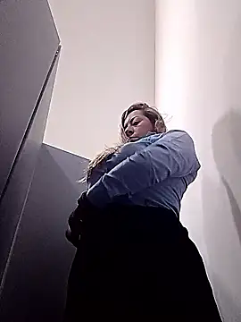 Snapshot of Katalina_S3xy chatting on January 8, 2026, 12:22 pm Katalina S3xy online show from January 8, 2026, 12:22 pm