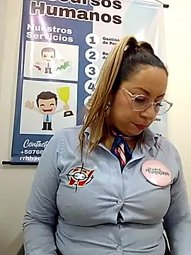 Snapshot of Katalina_S3xy chatting on October 9, 2025, 12:28 pm Katalina S3xy online show from October 9, 2025, 12:28 pm