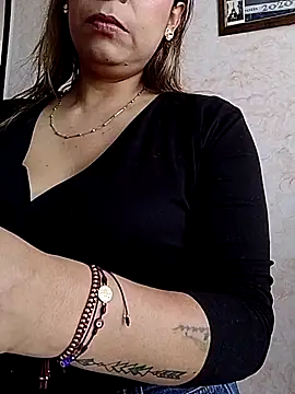 Snapshot of Katalina_S3xy chatting on November 27, 2025, 12:27 pm Katalina S3xy online show from November 27, 2025, 12:27 pm