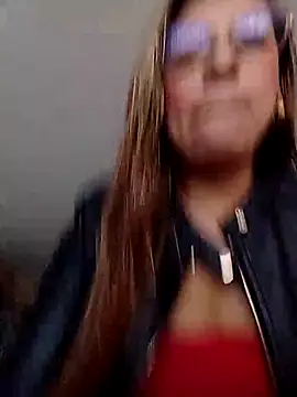 Snapshot of Katalina_S3xy chatting on October 1, 2025, 12:42 pm Katalina S3xy online show from October 1, 2025, 12:42 pm