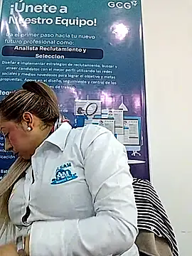 Snapshot of Katalina_S3xy chatting on January 7, 2026, 12:32 pm Katalina S3xy online show from January 7, 2026, 12:32 pm