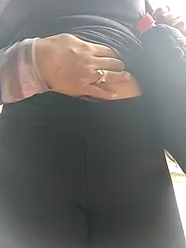 Snapshot of Katalina_S3xy chatting on October 18, 2025, 5:48 pm Katalina S3xy online show from October 18, 2025, 5:48 pm