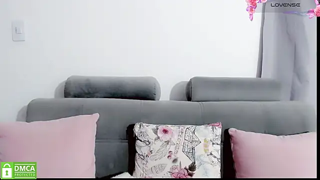mariana katto online show from May 18, 2026, 8:02 pm