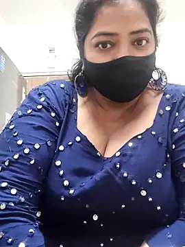 Snapshot of zeepe19 chatting on October 18, 2025, 9:22 am zeepe19 online show from October 18, 2025, 9:22 am