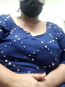 Snapshot of zeepe19 chatting on November 7, 2025, 5:28 pm zeepe19 online show from November 7, 2025, 5:28 pm