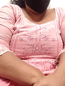 Snapshot of zeepe19 chatting on October 24, 2025, 12:48 pm zeepe19 online show from October 24, 2025, 12:48 pm