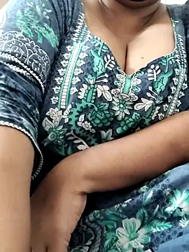 Snapshot of zeepe19 chatting on February 11, 2026, 7:19 am zeepe19 online show from February 11, 2026, 7:19 am