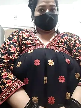 Snapshot of zeepe19 chatting on October 19, 2025, 5:05 pm zeepe19 online show from October 19, 2025, 5:05 pm