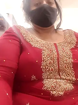 Snapshot of zeepe19 chatting on November 2, 2025, 5:18 pm zeepe19 online show from November 2, 2025, 5:18 pm