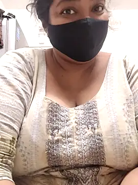 Snapshot of zeepe19 chatting on November 11, 2025, 5:52 pm zeepe19 online show from November 11, 2025, 5:52 pm