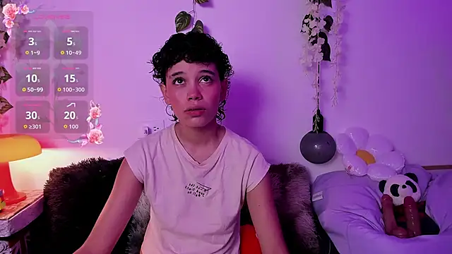 Snapshot of fernanda_indie chatting on September 23, 2025, 7:43 pm fernanda indie online show from September 23, 2025, 7:43 pm