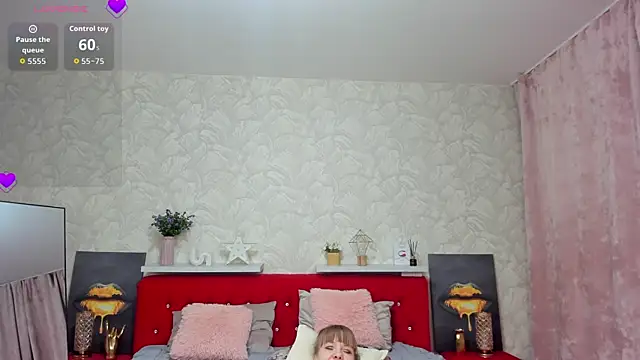 KattyPeachX online show from April 6, 2026, 1:23 am