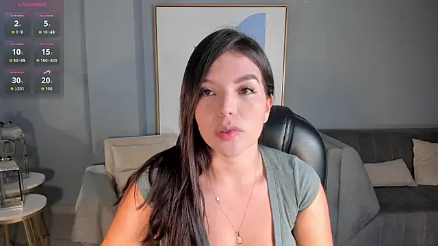 ValeriaRoldanX online show from March 1, 2026, 5:13 pm