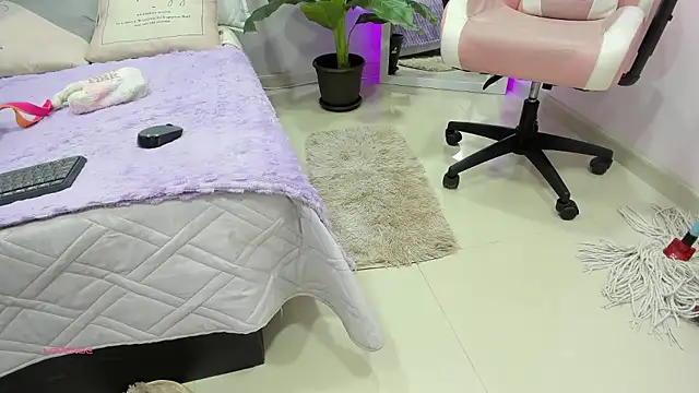 KIMAPRIL online show from January 13, 2026, 7:51 pm