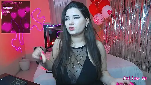 Lillianhot68 online show from March 4, 2026, 7:49 am