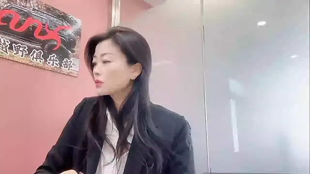 QianF-666 online show from November 25, 2025, 2:23 am