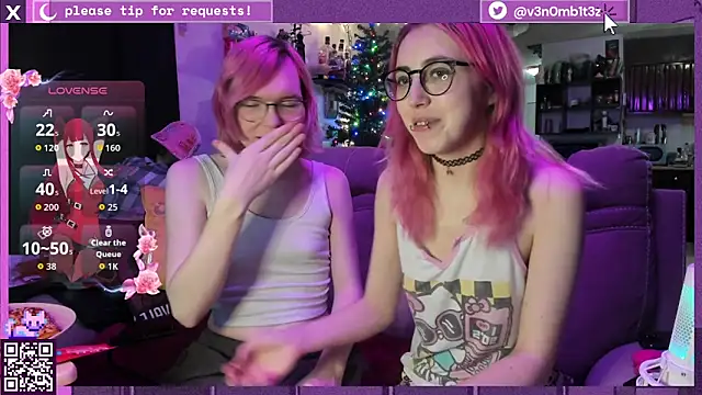 Snapshot of v3n0mb1t3z chatting on December 20, 2025, 10:56 pm v3n0mb1t3z online show from December 20, 2025, 10:56 pm