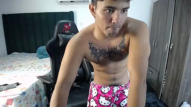 Snapshot of man_dur07 chatting on February 16, 2025, 12:19 am man dur07 online show from February 16, 2025, 12:19 am