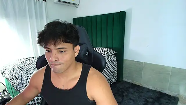 man dur07 online show from February 11, 2026, 5:18 am