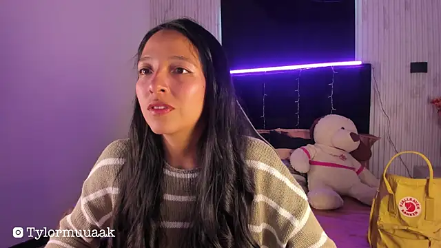 Snapshot of Valery_wang chatting on September 22, 2025, 12:22 pm Valery wang online show from September 22, 2025, 12:22 pm