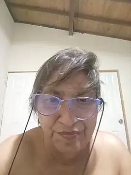 Snapshot of florecita69 chatting on November 8, 2025, 2:26 am florecita69 online show from November 8, 2025, 2:26 am