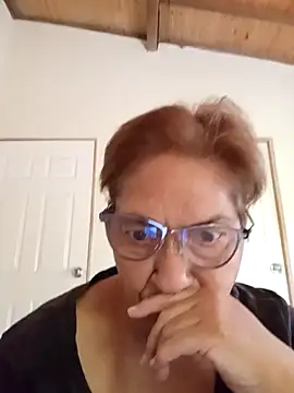 Snapshot of florecita69 chatting on December 1, 2025, 2:29 pm florecita69 online show from December 1, 2025, 2:29 pm