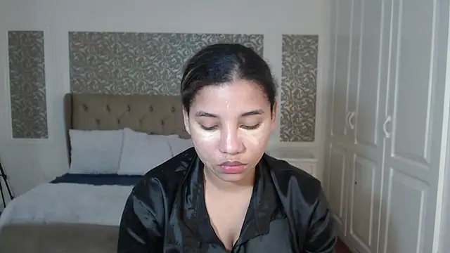 Mayaa ross online show from November 30, 2025, 7:36 pm