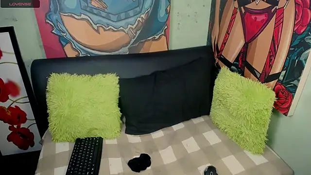 Littleindianmilf online show from October 20, 2025, 10:49 am