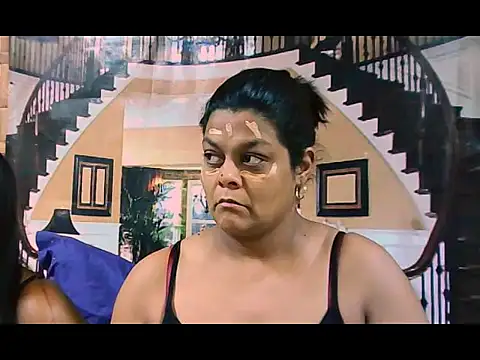 indianCherryPie online show from October 17, 2025, 5:44 am