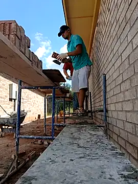 christphor online show from October 9, 2025, 7:47 pm