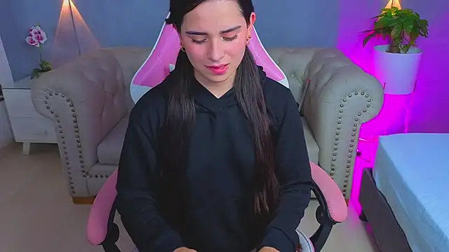 angelica dymond online show from December 2, 2025, 12:18 pm