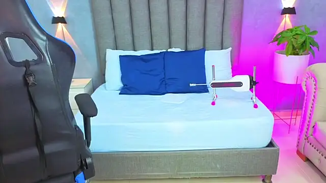 angelica dymond online show from October 6, 2025, 12:06 pm