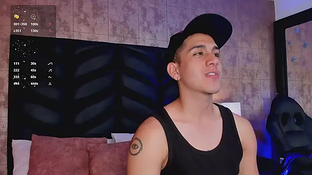 OliverSilverr online show from February 25, 2025, 2:03 am