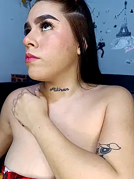 BigTits Kitty online show from April 18, 2026, 6:38 am