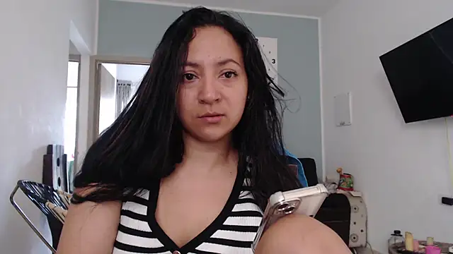 mariamulata online show from June 18, 2026, 9:42 pm