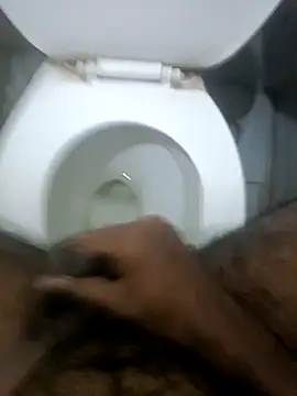 suckthedickk online show from December 4, 2025, 5:01 pm