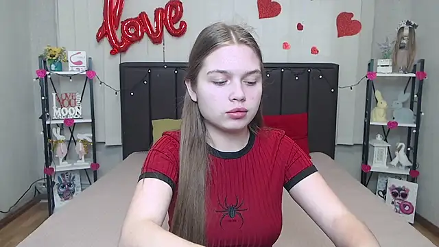 LaraPika online show from March 20, 2025, 12:00 pm