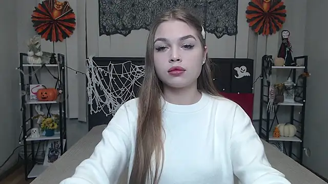 LaraPika online show from October 21, 2025, 5:07 am