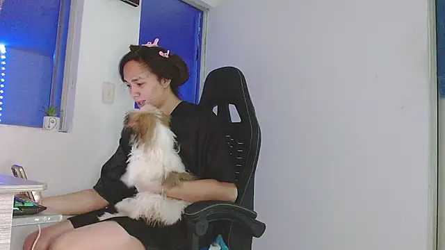 giuliana andrade online show from April 17, 2026, 12:02 am